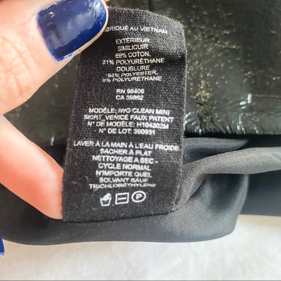 THEORY Black Mini Skirt In Faux Patent Leather - Picture 10 of 14